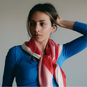 Silk scarf Sunrise in red in red and pink color on model